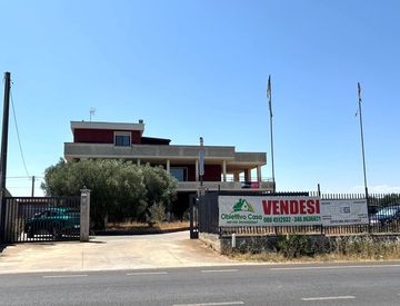 Vista - Casa indipendente in Vendita in SP215 11 a Turi