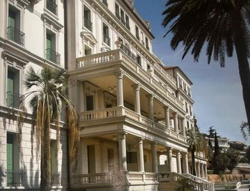 Foto 1 di 30 - Quadrilocale in Vendita in Corso Regina Margherita a Ospedaletti