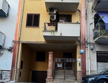 Vista - Bilocale in Vendita in Via Archimede a Terrasini