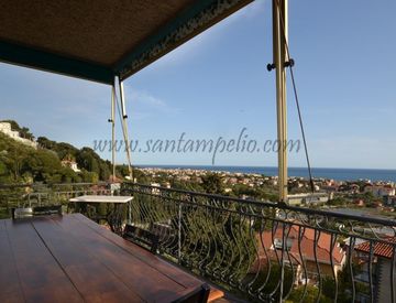 Terrazza - Appartamento in Vendita in Via Privata Bellavista a Vallecrosia
