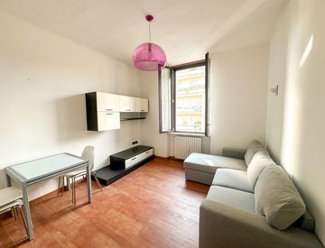Soggiorno - Bilocale in Affitto in Via Enrico Nöe 2 a Milano