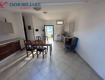 Soggiorno - Trilocale in Vendita in Via Giovanni Gentile 10 a San Sostene