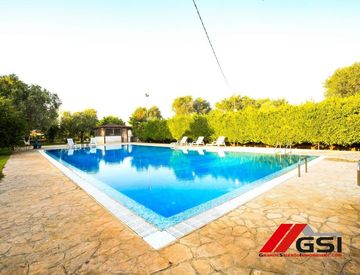 Piscina - Villa in Vendita in Contrada San Giacomo 5 a San Michele Salentino