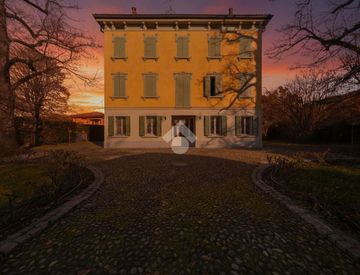 Vista - Villa in Vendita in Viale Vittorio Saltini 89 a Correggio