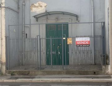 Foto 1 di 1 - Casa indipendente in Vendita in zona Centro a Canosa di Puglia