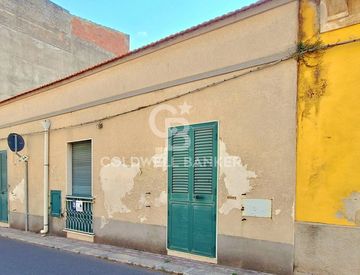 Foto 1 di 13 - Casa indipendente in Vendita in Corso Vittorio Emanuele 323 a Modica