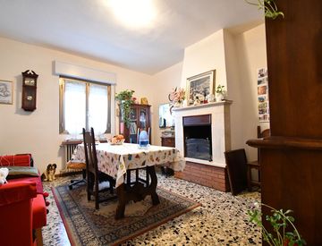 Soggiorno - Quadrilocale in Vendita in Via Flero a Brescia