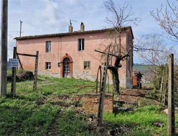Foto 1 di 36 - Rustico, casale in Vendita in Località Pontenaia a Todi