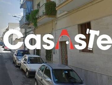 Foto 1 di 31 - Quadrilocale in Vendita in Via Arnaldo da Brescia 53 a Canosa di Puglia