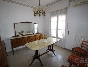 Soggiorno - Trilocale in Vendita in zona Archimede-San Luigi-Viale Europa a Ragusa