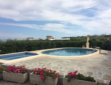 Piscina - Villa in Vendita in Regione Morene 26 a Taggia