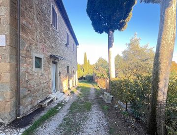 Facciata - Rustico, casale in Vendita in cerretello a Lucignano