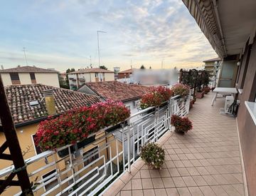 Terrazza - Appartamento in Vendita in Via del Giglio a Padova
