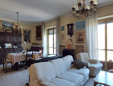 Soggiorno - Appartamento in Vendita in Via Casteldelfino 18 a Torino