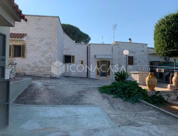Facciata - Villa in Vendita in Contrada Lamammolilla a Monopoli