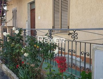 Facciata - Appartamento in Vendita in zona Santa Domenica a Ricadi