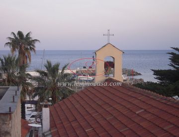 Foto 1 di 12 - Attico, mansarda in Vendita in Piazza Pisani a Diano Marina
