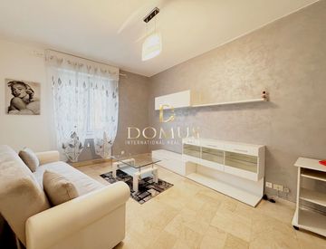 Soggiorno - Trilocale in Vendita in Via Mongioie 2 a Sanremo