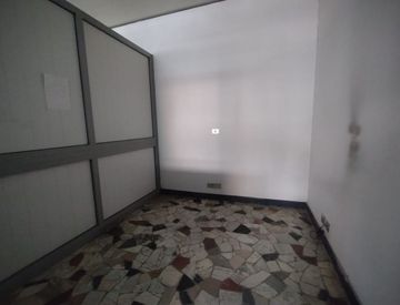 Stanza - Locale commerciale in Affitto in piacenza 330 a Genova