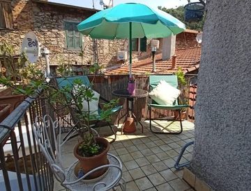 Terrazza - Casa indipendente in Vendita in Strada Provinciale 64 105 -91 a Isolabona