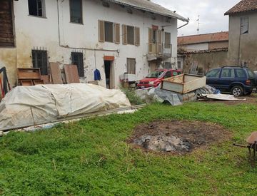 Foto 1 di 10 - Casa indipendente in Vendita in Via Antonio Gramsci 33 a San Germano Vercellese