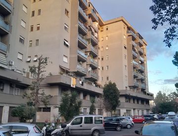Vista - Bilocale in Vendita in Via Pescosolido 100 a Roma