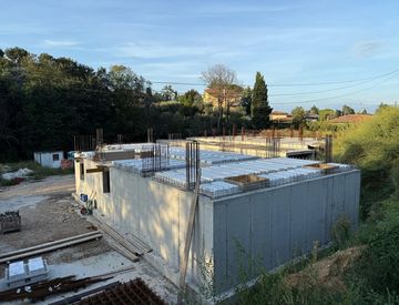 Piscina - Villa in Vendita a Soiano del Lago