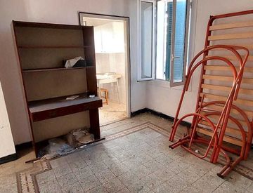 Foto 1 di 35 - Trilocale in Vendita in Via Ospedale a Imperia
