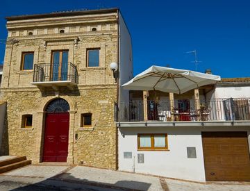 Facciata - Villetta a schiera in Vendita in Contrada Villa Deo a Ortona