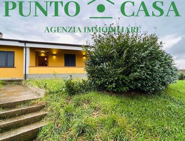 Foto 1 di 42 - Casa bifamiliare, trifamiliare in Vendita in Via Francesco Todaro a Cortale