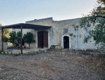 Foto 1 di 9 - Rustico, casale in Vendita a Bisceglie