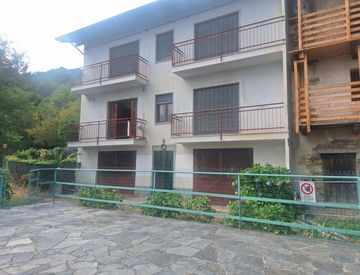 Facciata - Casa indipendente in Vendita in Frazione La Calma 2 a Corio