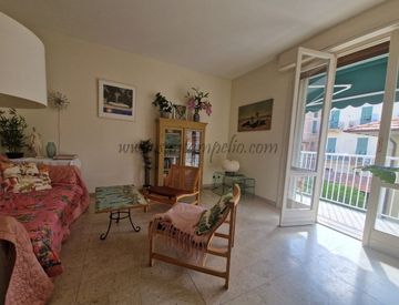 Soggiorno - Quadrilocale in Vendita in zona Centro a Bordighera