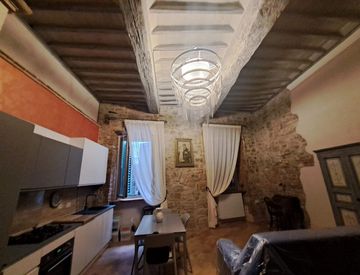 Foto 1 di 55 - Bilocale in Vendita in Via San Maria in Cammuccia a Todi