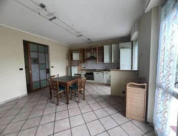 Soggiorno - Quadrilocale in Vendita in Corso Vercelli 109 a Borgosesia
