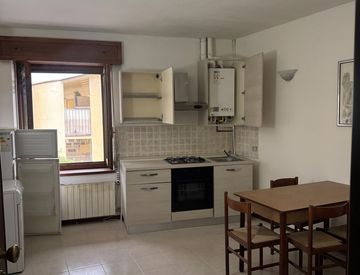 Cucina - Bilocale in Vendita in Piazza della Conciliazione a Treviolo