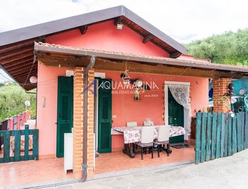 Terrazza - Villa in Vendita in Via Giuseppe Airenti a Imperia
