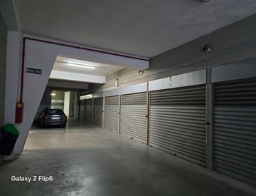 Box auto - Box/posto auto in Vendita in medaglie d'oro a Taranto