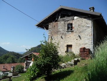 Foto 1 di 21 - Rustico, casale in Vendita in Località Cavaglia Morondo a Cellio con Breia