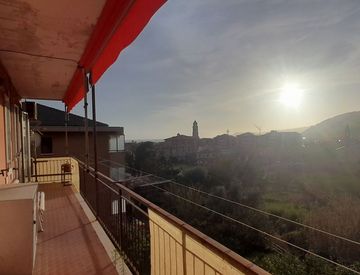 Terrazza - Trilocale in Vendita in Via G. Marconi a Santo Stefano al Mare