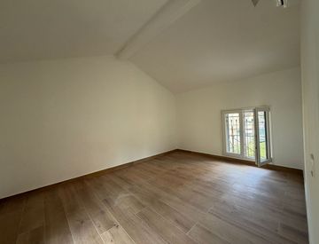 Stanza - Trilocale in Vendita in Via La Spezia a Parma