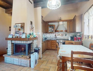 Cucina - Casa indipendente in Vendita a Serramazzoni