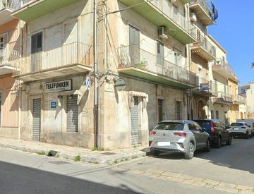 Foto 1 di 11 - Bilocale in Vendita in Via delle Giuseppine 15 a Ragusa