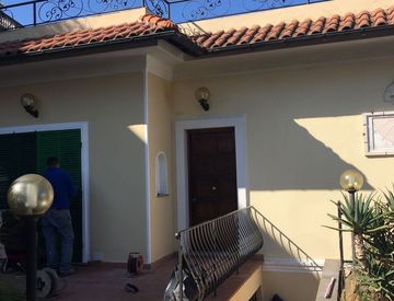 Foto 1 di 24 - Casa indipendente in Vendita in Viale Torino a Diano Marina