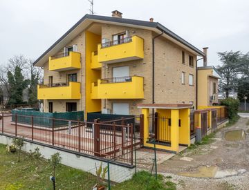 Foto 1 di 25 - Bilocale in Vendita in Via Mascagni a Senago
