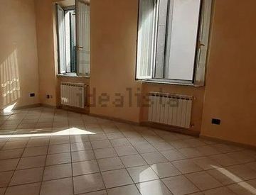 Soggiorno - Trilocale in Vendita in Via Giuseppe Mazzini a Santo Stefano di Magra