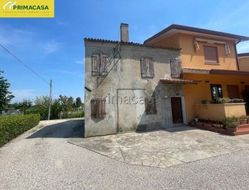 Facciata - Casa indipendente in Vendita in Via Canal di Valle a Chioggia