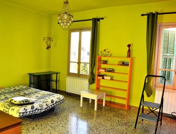 Camera da letto - Quadrilocale in Vendita in Via delle Mimose a San Biagio della Cima