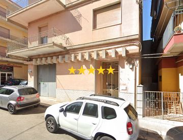 Foto 1 di 37 - Quadrilocale in Vendita in Via degli Aceri a Ragusa