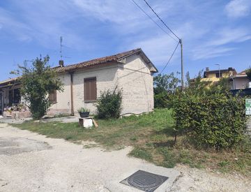 Facciata - Villetta a schiera in Vendita in Via Passo del Cardinale a Ceccano